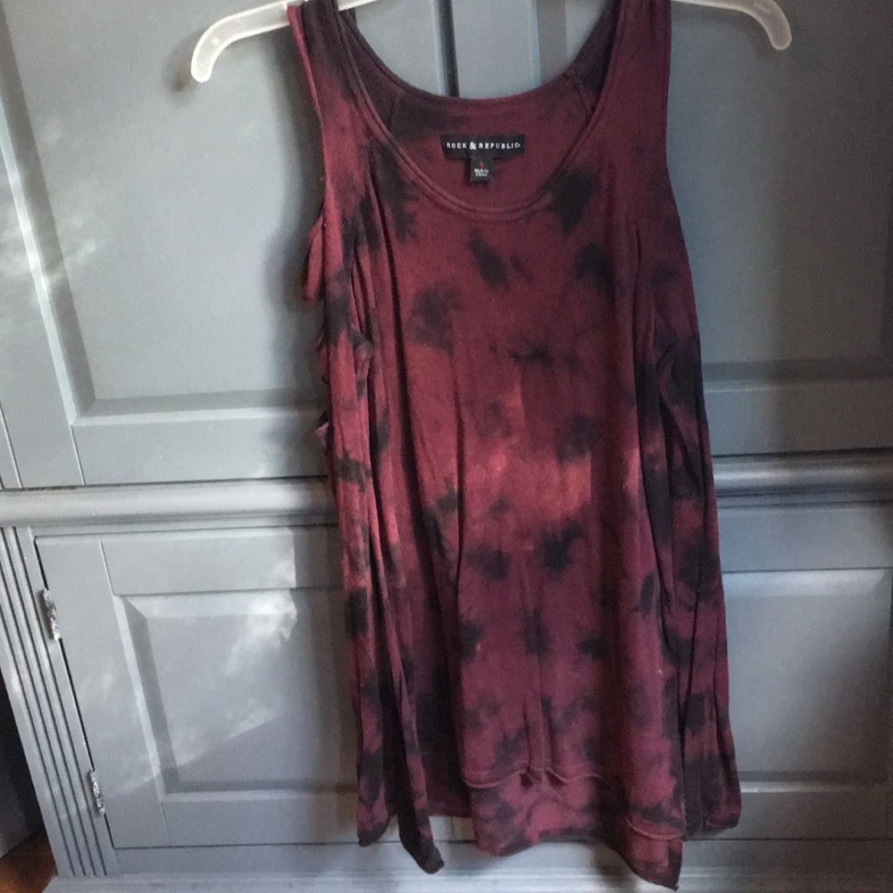 Tie dye sweater with arm slits